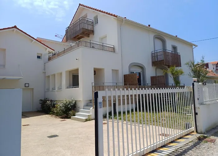 Cap Ocean-11 By Interhome