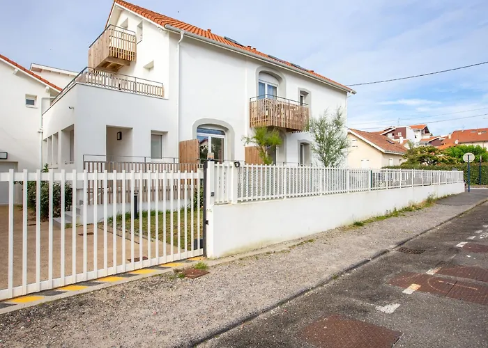 Cap Ocean-11 By Interhome